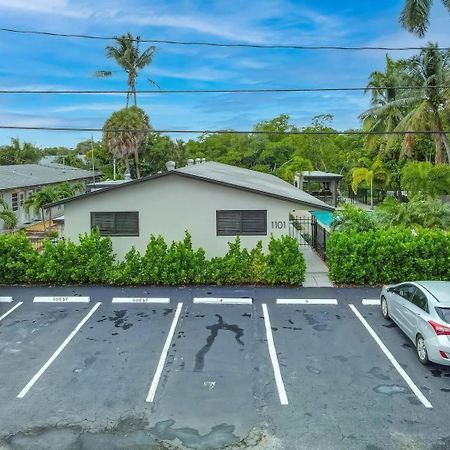 Waterfront Deck Pool Kayak Leilighet Fort Lauderdale Eksteriør bilde