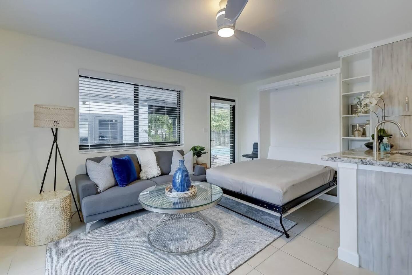 Waterfront Deck Pool Kayak Leilighet Fort Lauderdale Eksteriør bilde